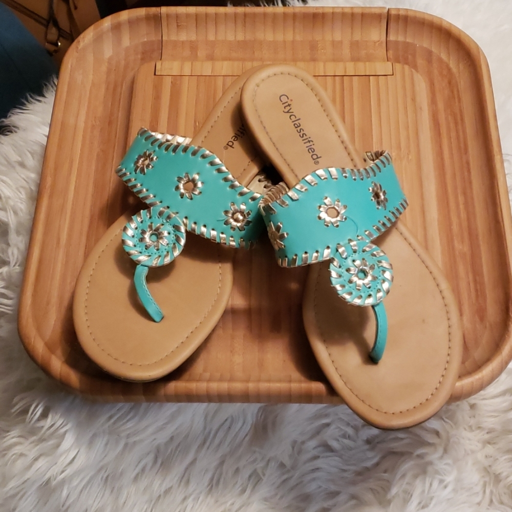 City Classifed Sandals Size 10 - Picture 1 of 6